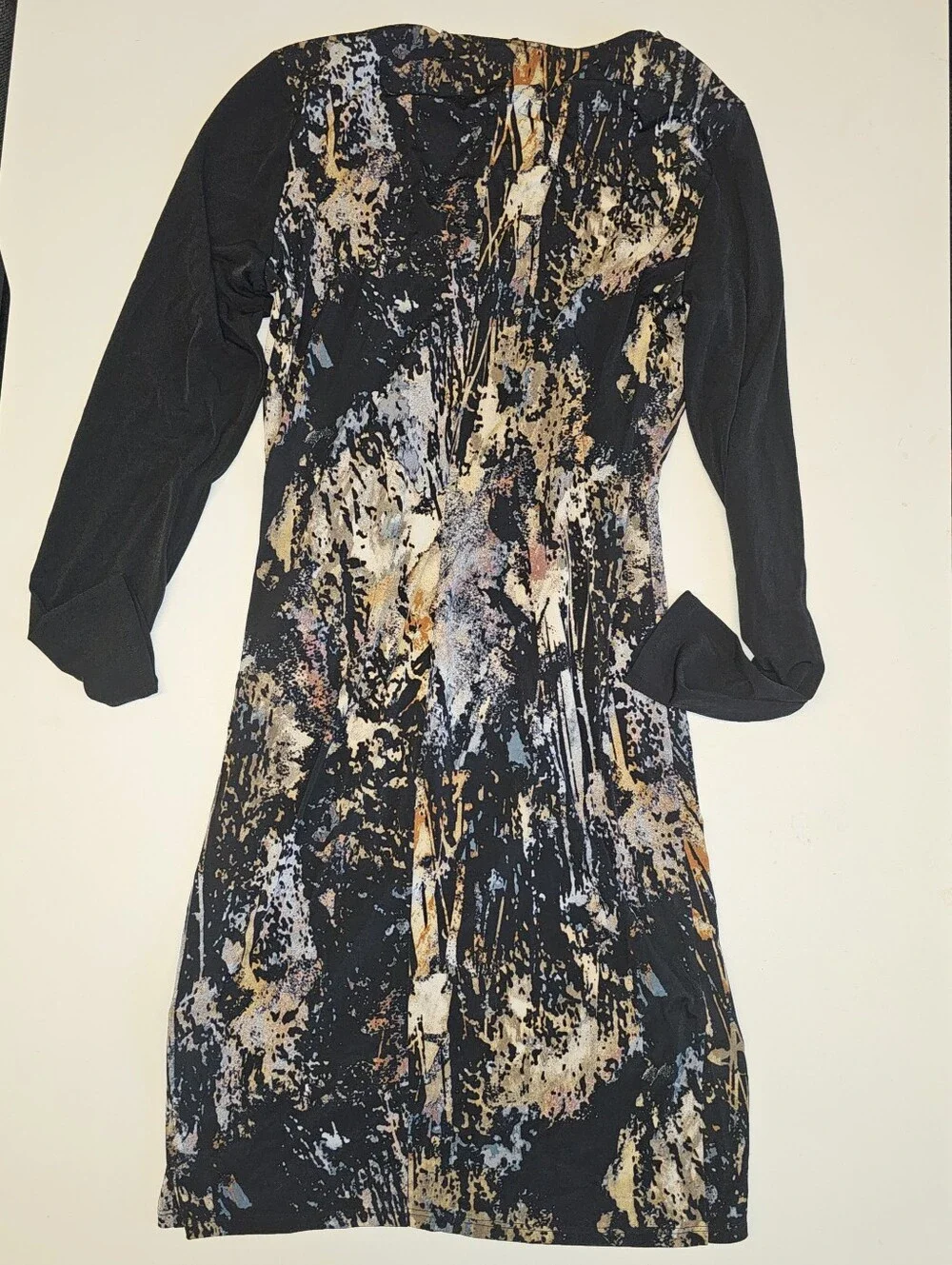 EUC | L | Forever 21 Contemporary | Abstract Print Long Sleeve Wrap Midi Dress